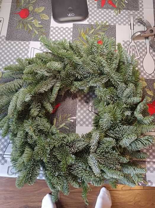 Wianek z jodły nobilis 10st podklad 30cm