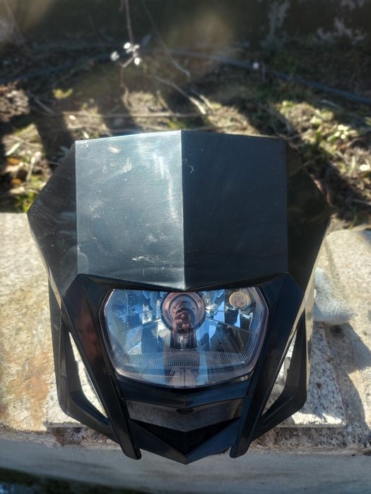 Farol Polisport pouco uso