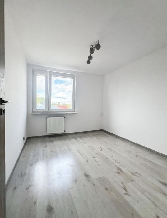 Na sprzedaż 3 pokojowe mieszkanie w Świdniku. 65.40 m2