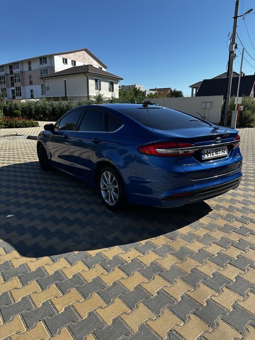 Ford Fusion гібрид 2017