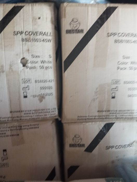 Fatos de proteção TNT caixa de 50 unidades