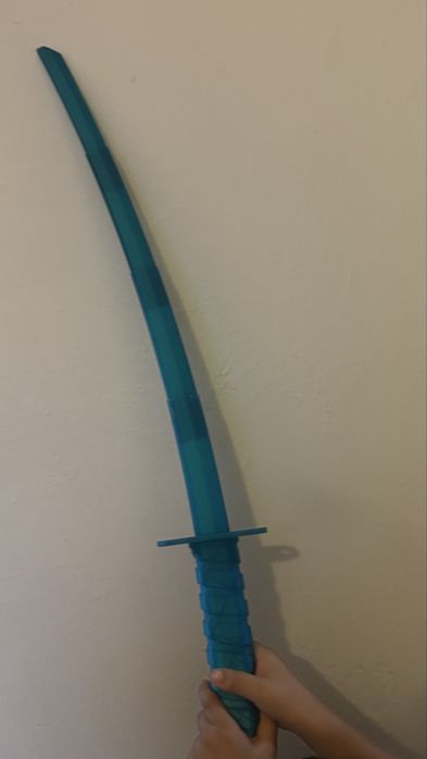 Brinquedo espada retratil