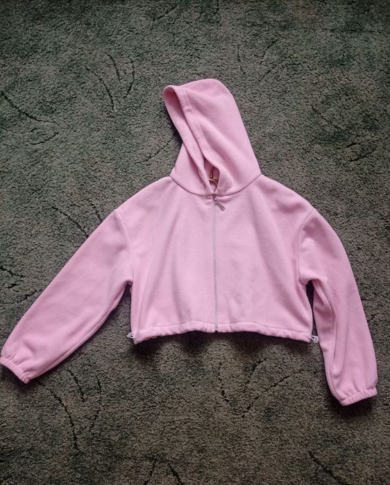 Жіночий спортивний костюм