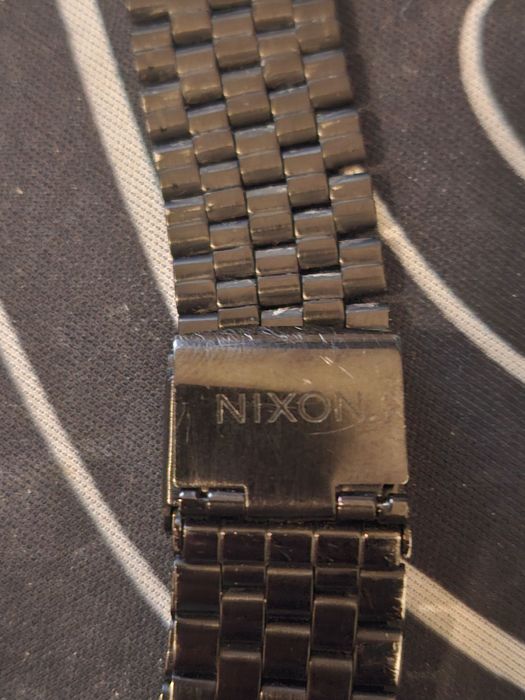 Relógio digital Nixon Re-Run