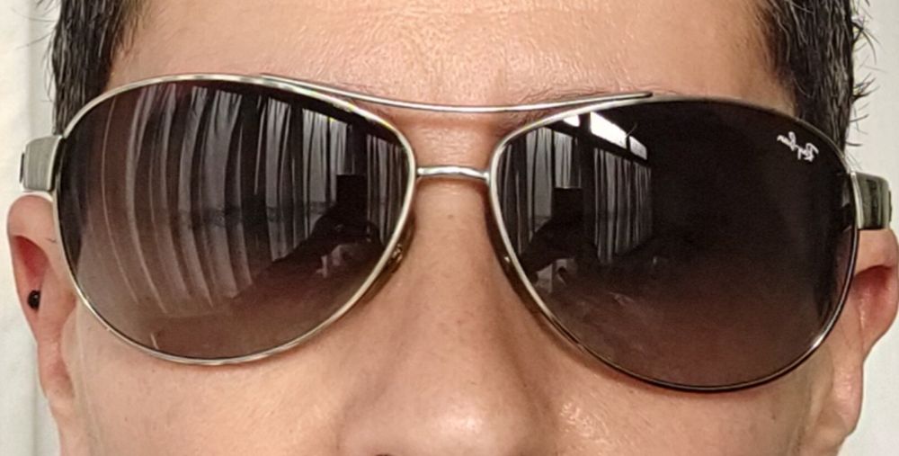 Óculos de sol Ray ban.
