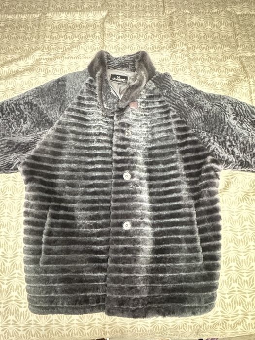 Шуба мутон сіро попелястого кольору