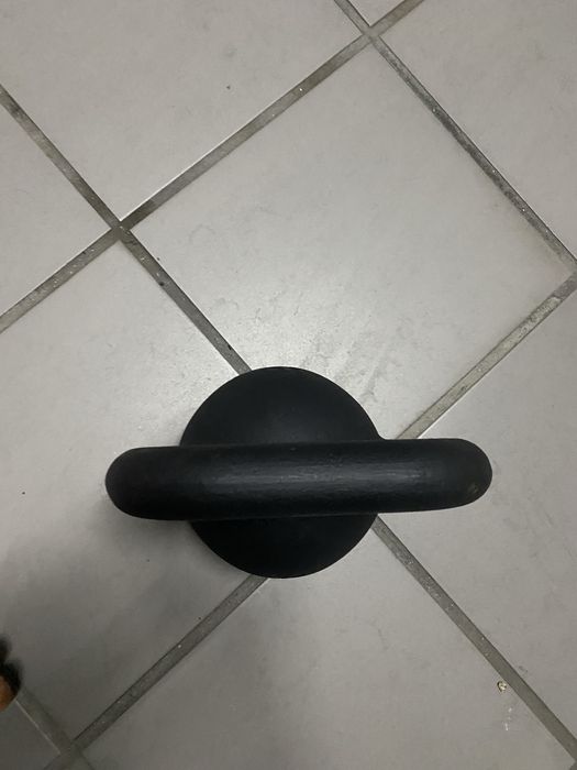 Kettelbell 16kg com base de borracha