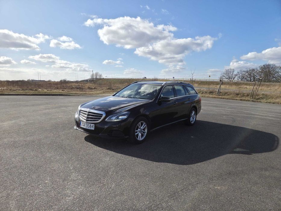 Mercedes E klasa E200 rok 2015 Po Liftingu