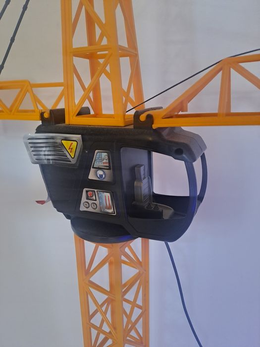 Grua com comando