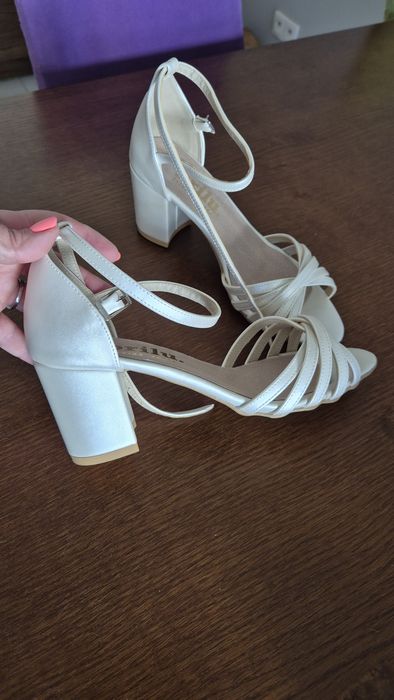 Buty ślubne Brilu, NOWE, 38 ecru z lekkim połyskiem