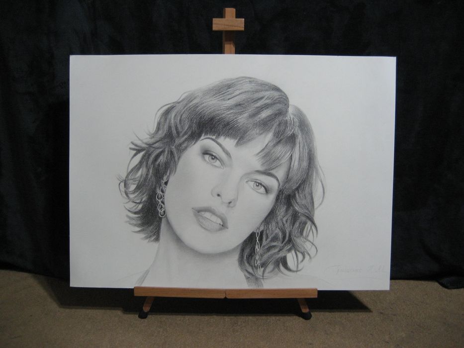 " Портрет карандашом Миллы Йовович.Рисунок карандашом "