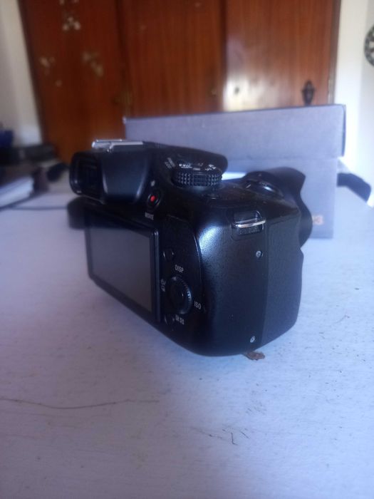 Câmara Sony AX3000