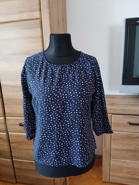 Elegancka  kolorowa bluzka Tatum  40