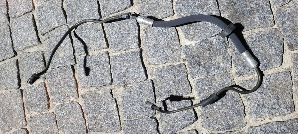 Tubo Hidráulico da Embraiagem Original Audi A4 B5 8D / Passat B5 Ref 8D1721465