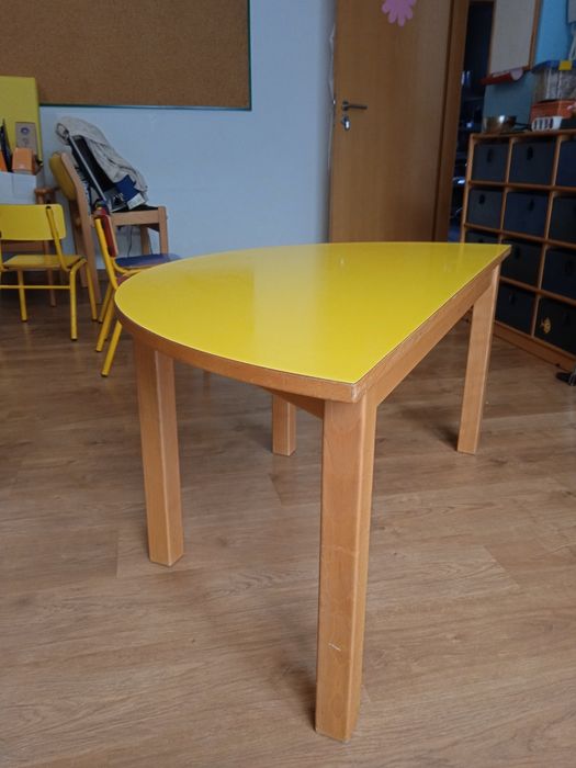 Mesa Semicírculo