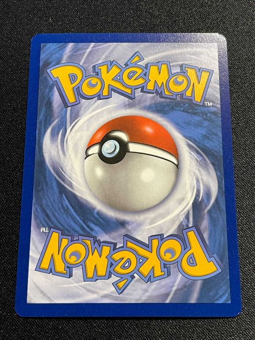 Carta Pokémon Milo 161/192 Rebel Clash
