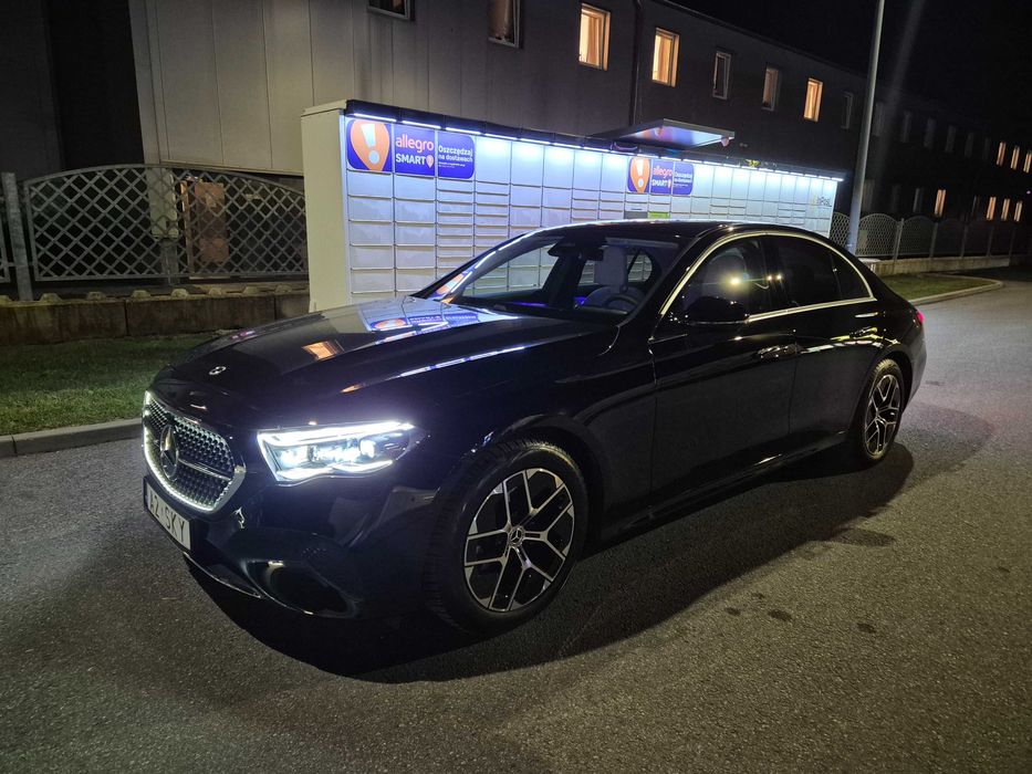 Auto do ślubu | Mercedes do ślubu | Samochód na Wesele z szoferem