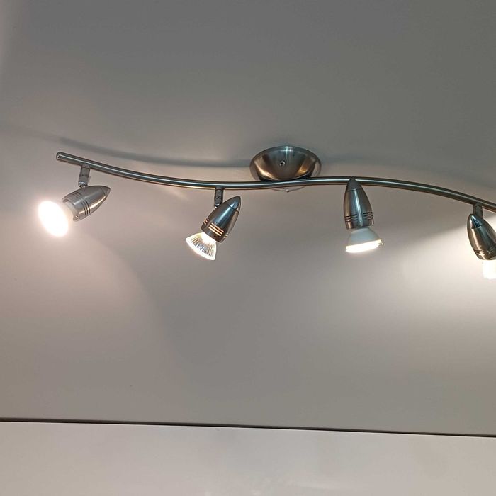 Lampa sufitowa srebrna metal