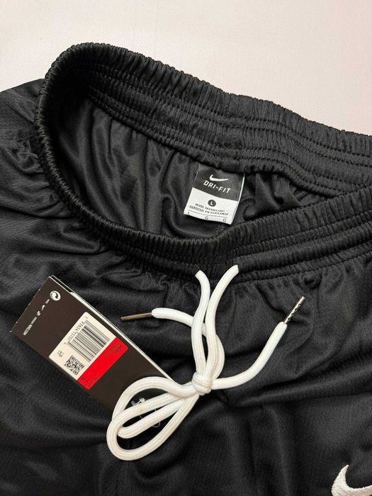 Шорти NIKE шорти найк, базові шорти найк