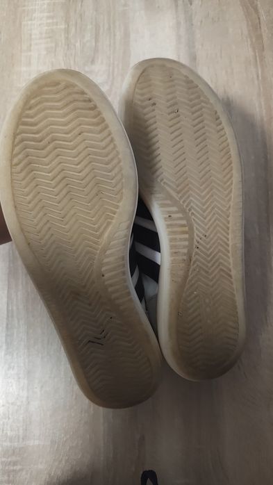 Adidas barreda white