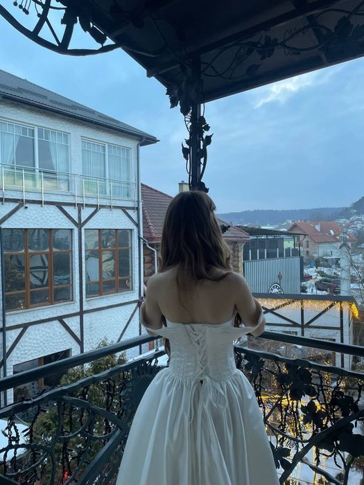 Сукня , платя. випускна -весільна