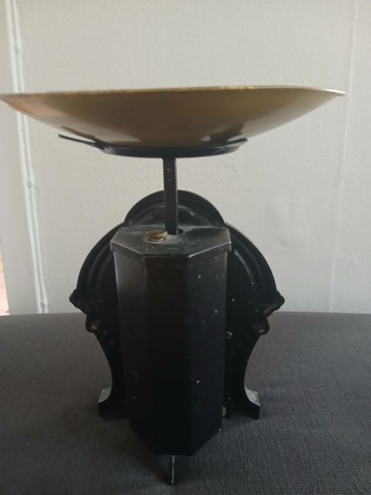 Waga naciskowa antyk