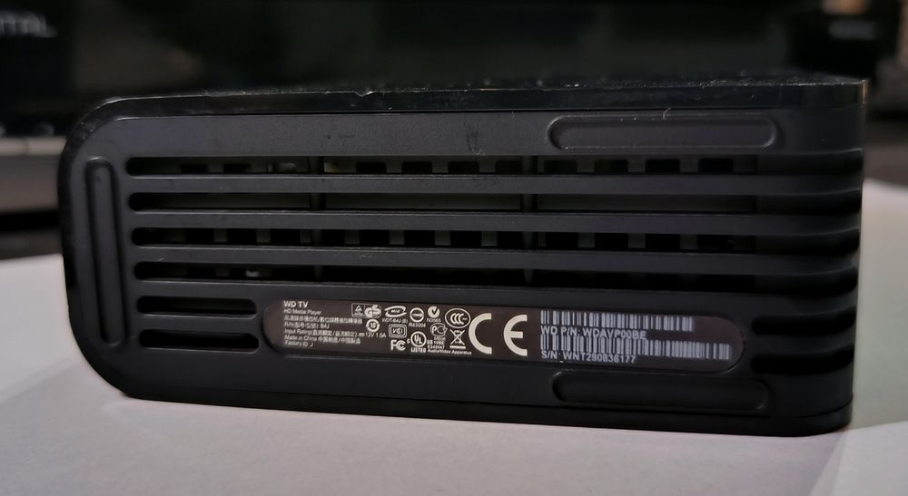 WD TV HD Media Player com comando e carregador - Excelente estado!