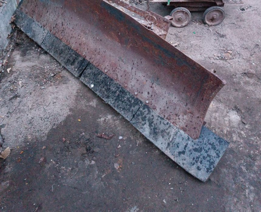 Продам лопата-отвал на т-25