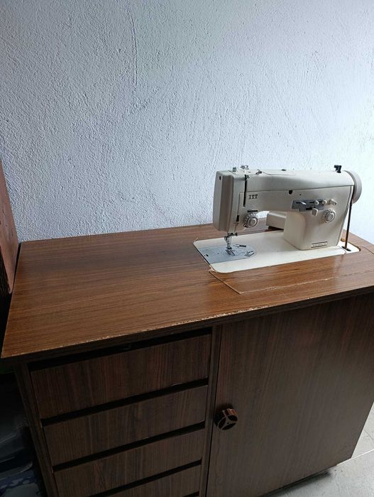 Máquina de Costura