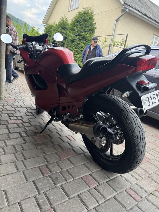 Мотоцикл сузукі 600