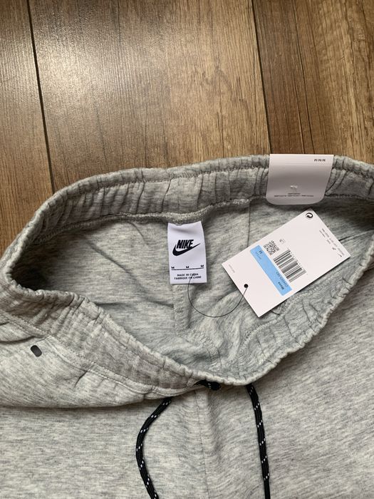 Шорти Nike Tech Fleece