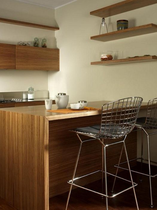 два барні стільці