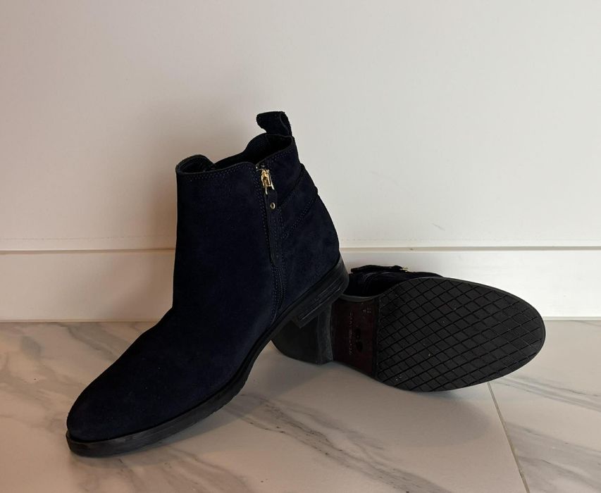 Tommy Hilfiger botki zamszowe damskie 39 Th Buckle Suede Boot
Rozmiar