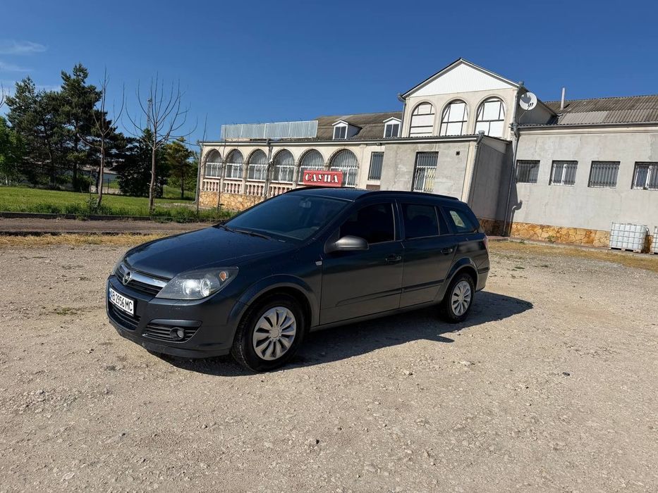 Opel astra h 2006 рік 1.6 бензин