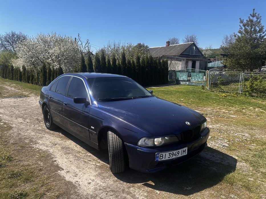 BMW525 з доками добре