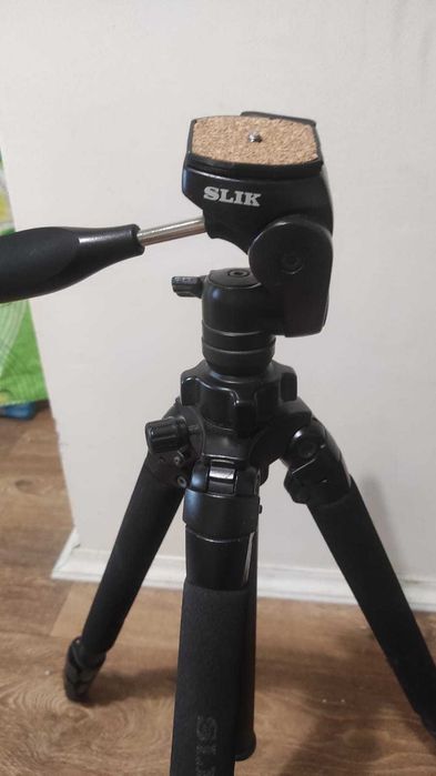 Продам штатив SLIK Pro 500DX в комплекте с фирменной 3D-головой SLIK Able 300DX Head (SH-705E).