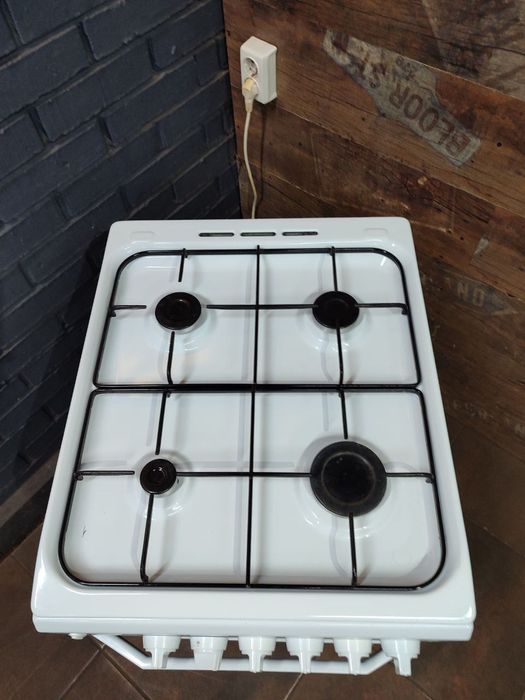 Комбінована плита Amica (газова з електро духовкою) з гарантією. Склад