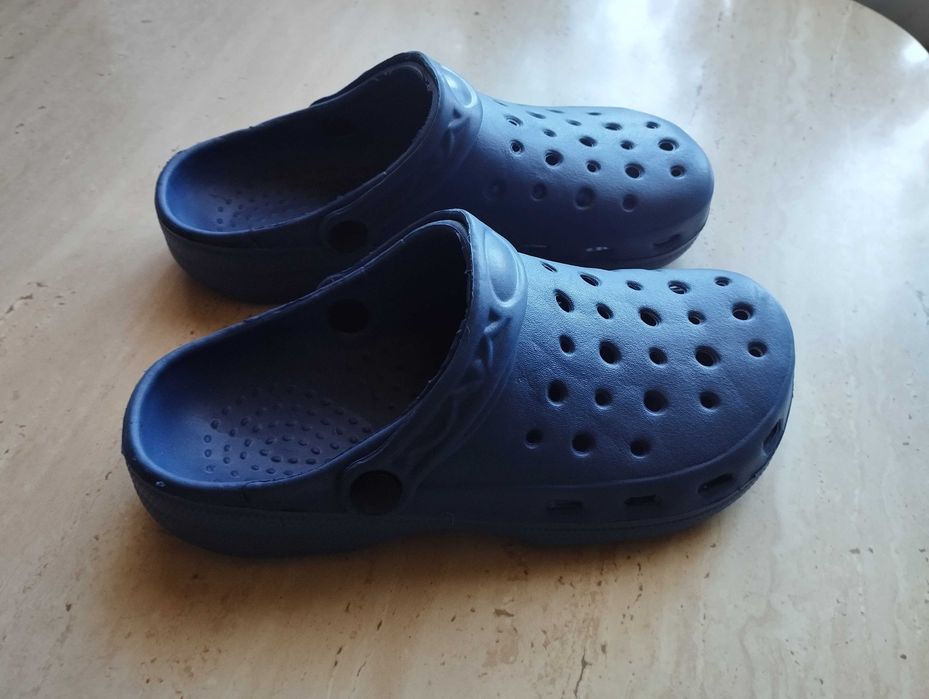 Klapki damskie, dziewczęce