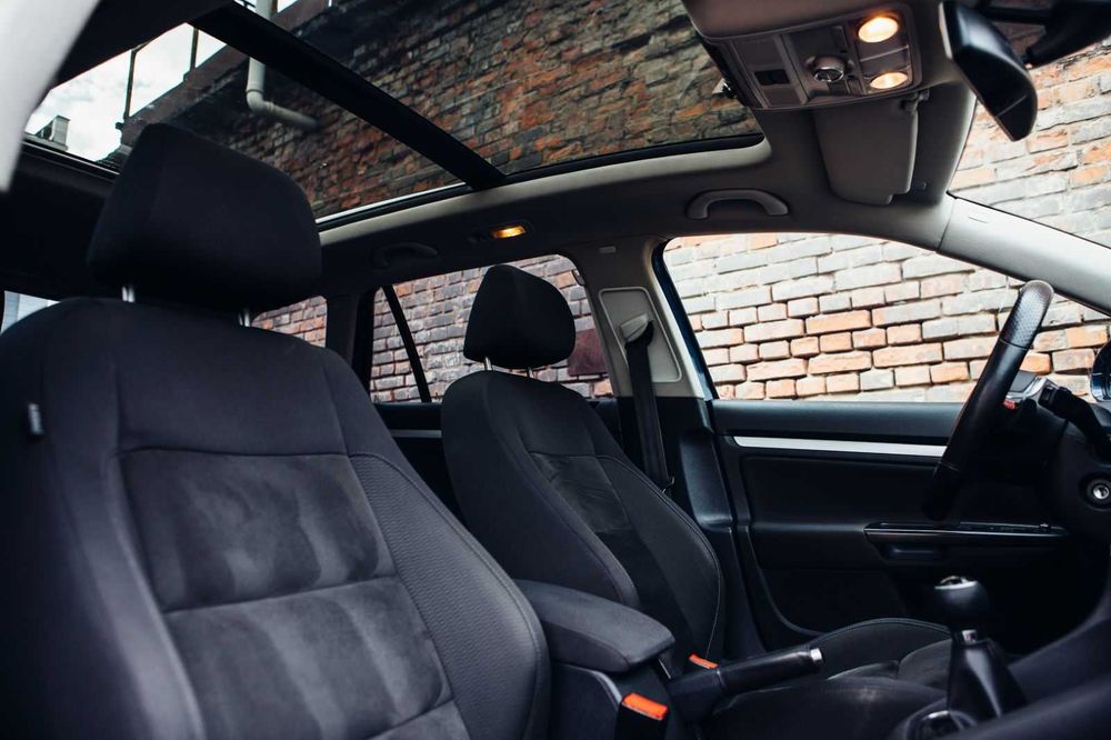 Продам від власника VW Golf VI Highline