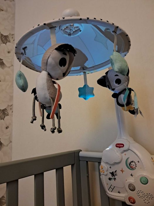 Мобіль проектор 3в1 Нiчна галявина Tiny Love карусель