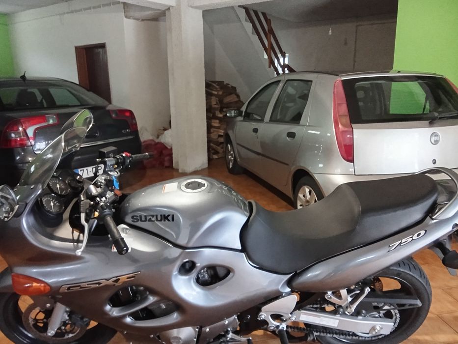 Suzuki gsxf 750 Nova