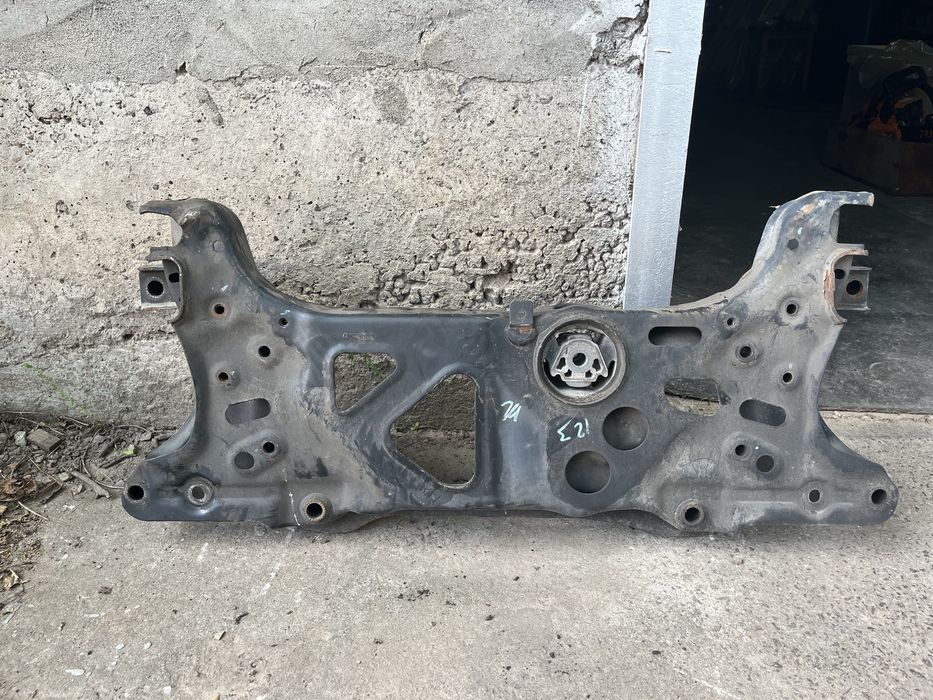 Подрамник Passat NMS