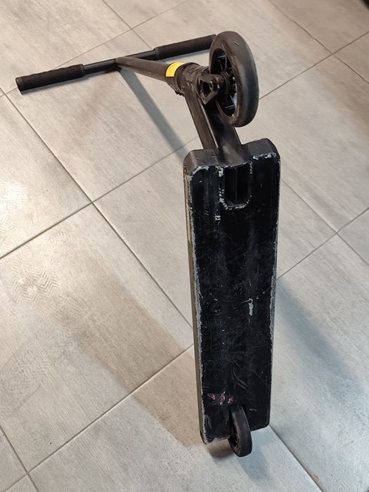 Hulajnoga native stem