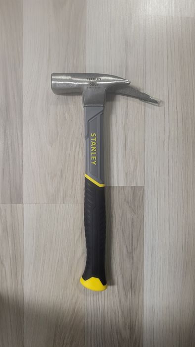 Młotek Ciesielski 600g Stanley STHTO-51311