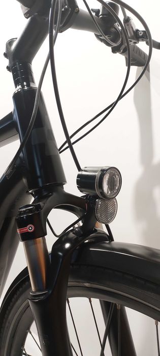 Rower elektryczny CUBE TOURING centralny BOSCH 500Wh 36V [P91]