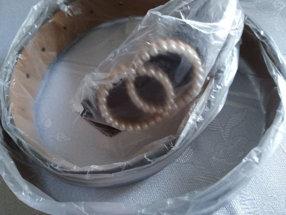 Skórzany pasek Klamra z pereł cudo 105cmX3cm