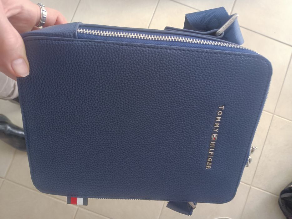 Tommy Hilfiger saszetka skóra