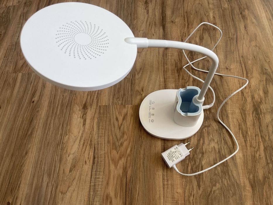 Lampa biurkowa Jumi regulowana