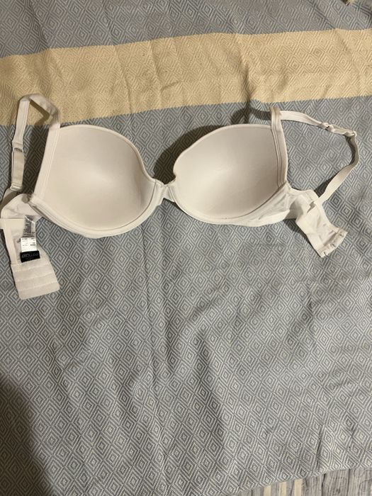 Бюсгалтер есмара