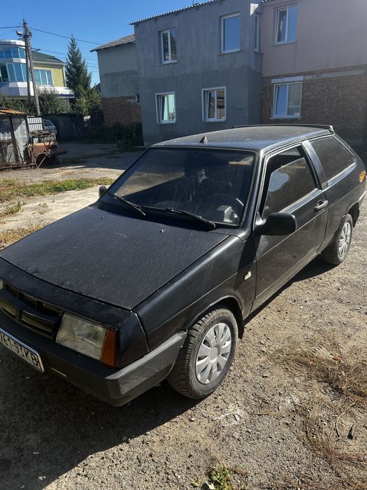 Автомобіль ваз 2108